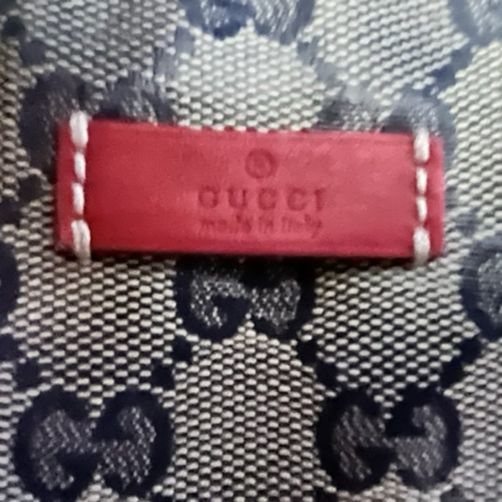 Authentic GUCCI purse